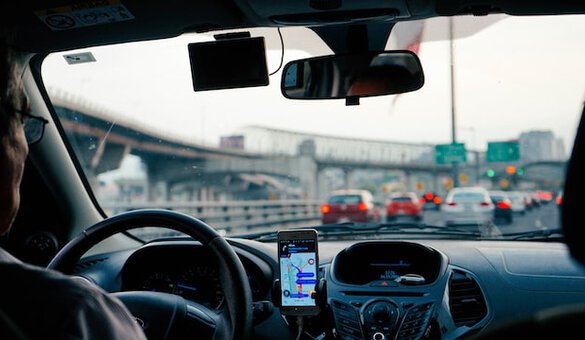 De Richtlijn voor Platformwerk: een Europees hoofdpijndossier?